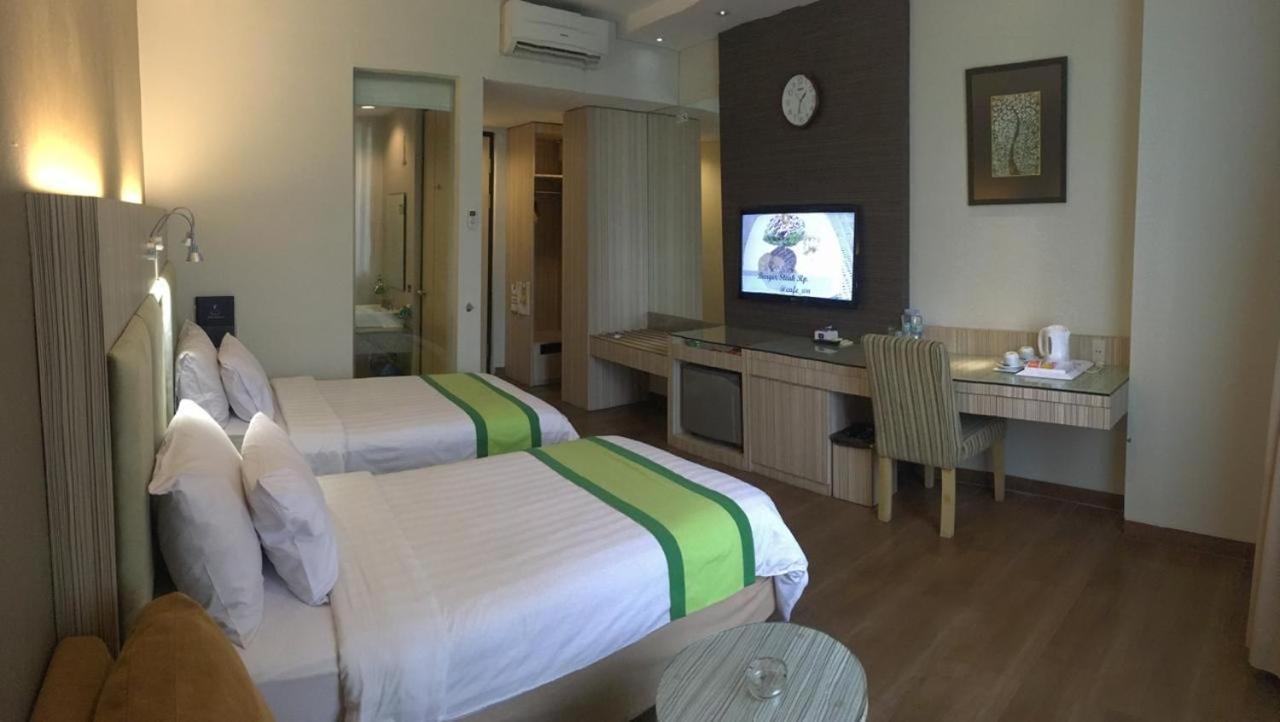 Hotel Wisata Niaga Purwokerto Exterior foto