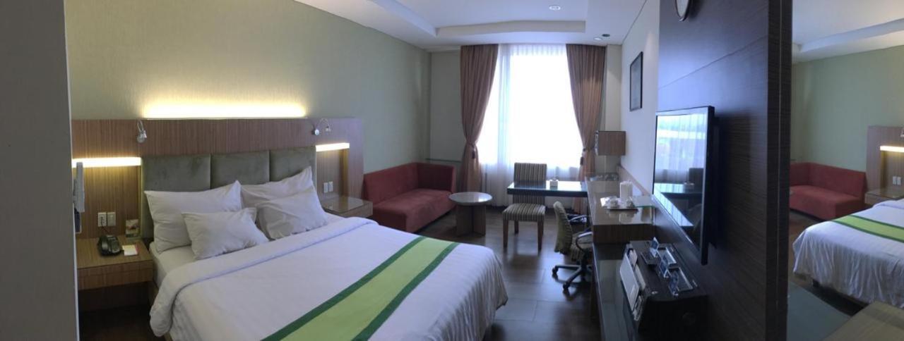 Hotel Wisata Niaga Purwokerto Exterior foto
